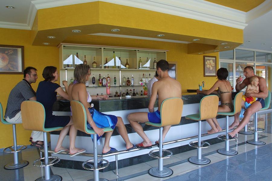 Ares Hotel マフムトラール エクステリア 写真