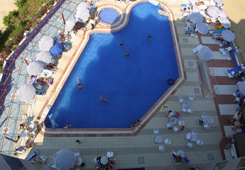 Ares Hotel マフムトラール エクステリア 写真